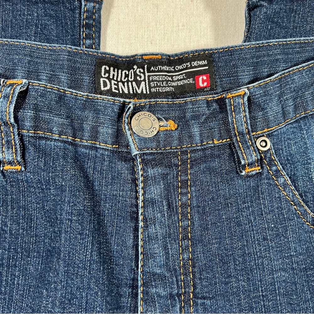Chico's Denim Bootcut Jeans - Size 0 Short - Picture 3 of 5